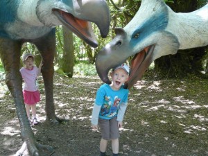 Oliver, Amy, dinosaurs