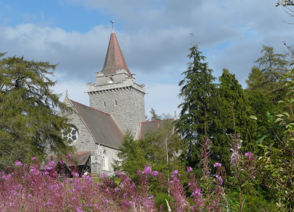 Crathie Kirk from the circular path yesterday